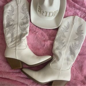 BRIDES LAST RODEO HAT AND BOOTS🤍
